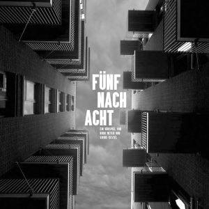 Fünf nach Acht